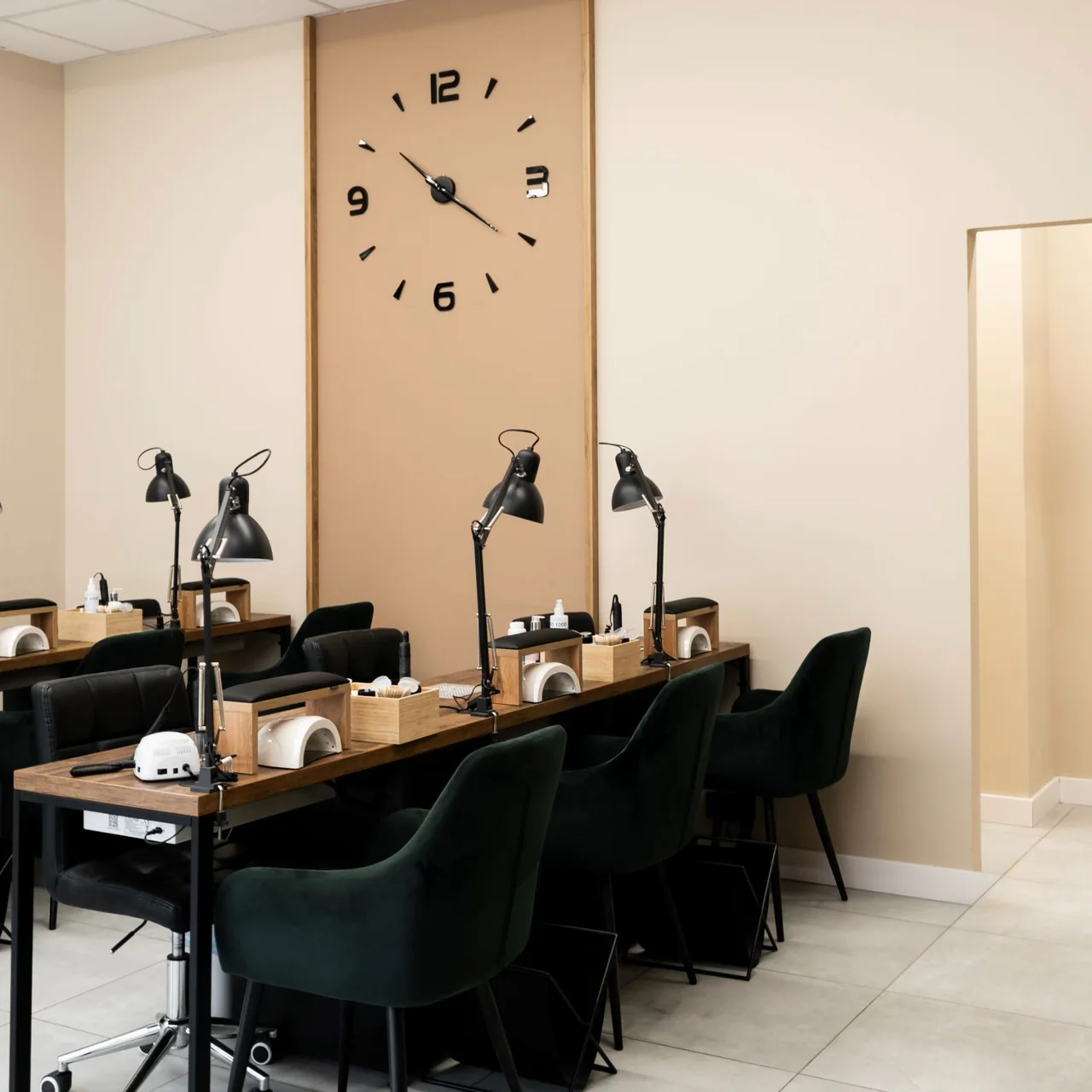 Wnętrze salonu Xnail Ursus